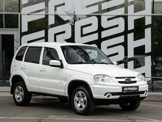 2016 Chevrolet Niva I Рестайлинг, белый, 785000 рублей, вид 1