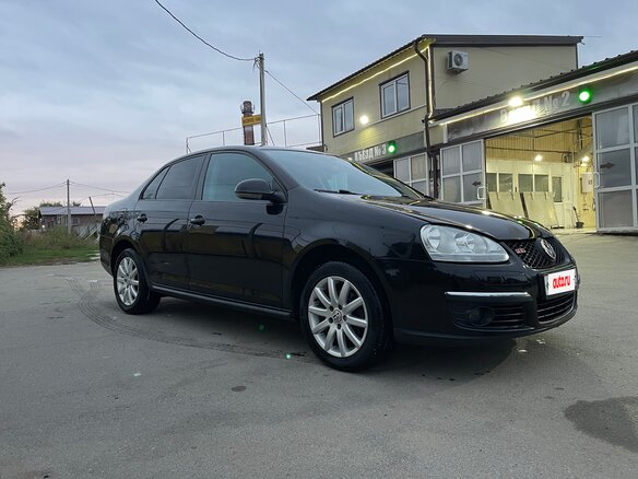 2010 Volkswagen Jetta V, чёрный, 690000 рублей - вид 5