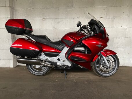 2011 Honda ST 1300, красный, 850000 рублей, вид 1