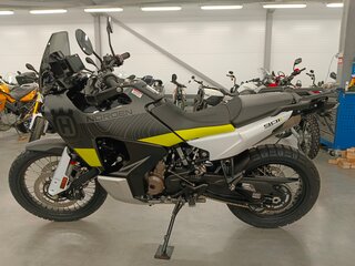 2023 Husqvarna Norden 901, серый, 1490000 рублей, вид 4