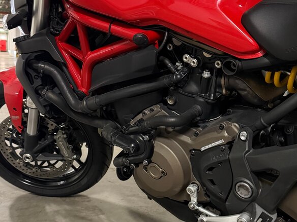 2015 Ducati Monster 821, красный, 699999 рублей - вид 18