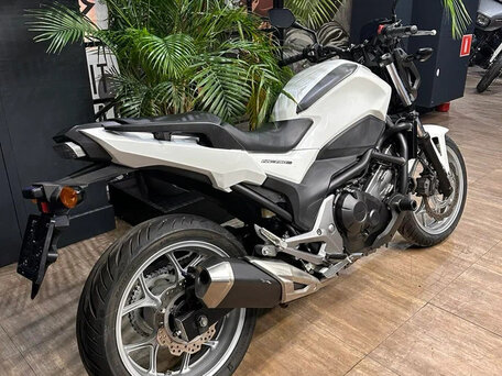 2016 Honda NC 750S, белый, 594000 рублей, вид 2