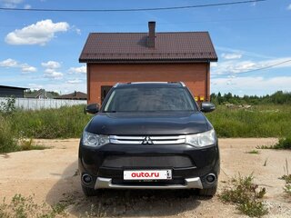 2014 Mitsubishi Outlander III Рестайлинг, чёрный, 1550000 рублей, вид 1
