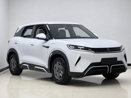 2025 BYD Yuan Up 45.12 kWh, серебристый, 1620000 рублей, вид 4