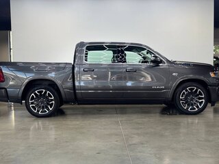 2026 Ram 1500 Crew Cab eTorque V Рестайлинг, серебристый, 12500000 рублей, вид 4
