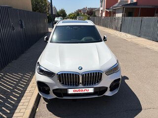 2022 BMW X5 40i IV (G05/G18), белый, 8050000 рублей, вид 3