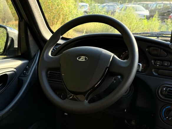 2026 Lada (ВАЗ) Niva Travel I Рестайлинг, чёрный, 1789000 рублей - вид 16