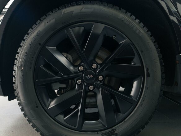 2025 Li Auto (Lixiang) L9 52.3 kWh I Рестайлинг, чёрный - вид 3