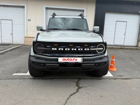 2022 Ford Bronco VI, серый, 7150000 рублей, вид 3