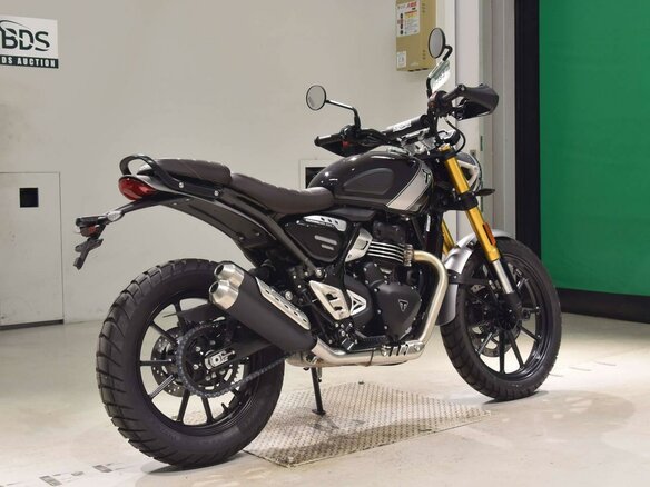 2026 Triumph Scrambler, чёрный, 695000 рублей - вид 4