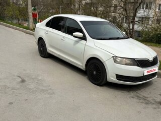 2018 Skoda Rapid I Рестайлинг, белый, 600000 рублей, вид 2