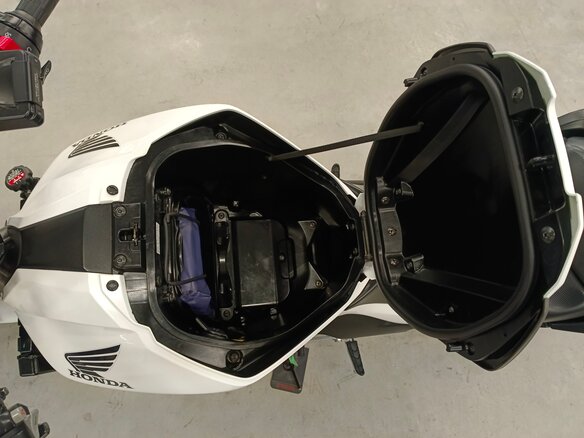 2013 Honda NC 700S, белый, 450000 рублей - вид 23