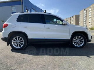 2012 Volkswagen Tiguan I Рестайлинг, белый, 1400000 рублей, вид 1