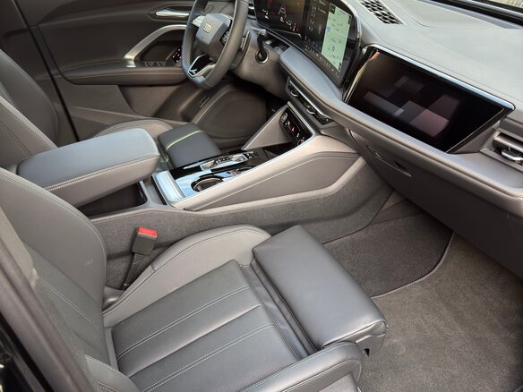 2026 Audi Q5 40 TDI III (GU), чёрный, 8590000 рублей - вид 11