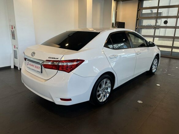 2016 Toyota Corolla XI (E160, E170, E180) Рестайлинг 1, белый, 1224000 рублей - вид 2