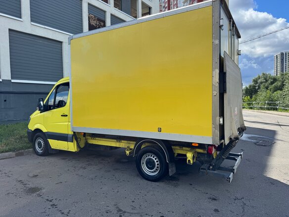 2018 Mercedes-Benz Sprinter, жёлтый, 1999999 рублей - вид 14