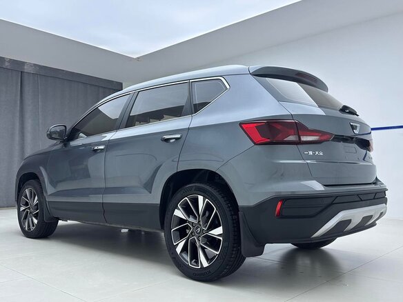 2022 Jetta VS5 I, серебристый - вид 3