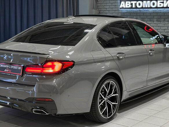 2020 BMW 5 серии 530e VII (G30/G31/G38) Рестайлинг, серый, 4690000 рублей - вид 5