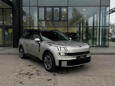 2026 Lynk & Co 900, серебристый, 7790000 рублей, вид 2