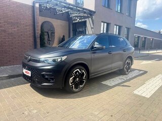 2024 Volkswagen Tiguan L Pro III (China Market), чёрный, 3670000 рублей, вид 1