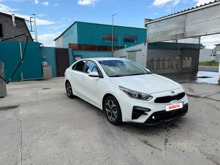 2018 Kia Cerato IV, белый, 1390000 рублей, вид 3