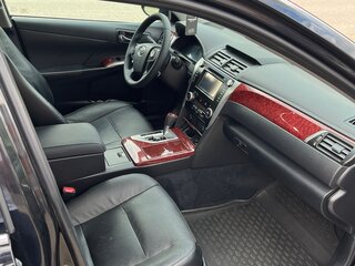 2013 Toyota Camry VII (XV50), чёрный, 1350000 рублей, вид 5