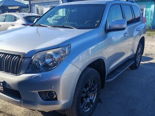 2011 Toyota Land Cruiser Prado 150 Series, серебристый, 2950000 рублей, вид 3