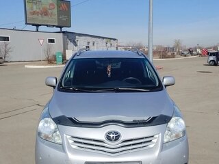 2011 Toyota Verso I, серебристый, 1180000 рублей, вид 2