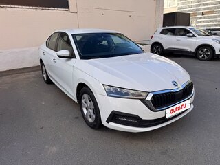 2021 Skoda Octavia IV (A8), белый, 2200000 рублей, вид 2