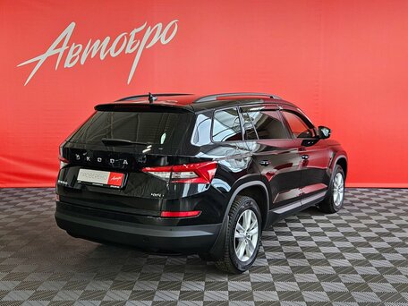 2020 Skoda Kodiaq I, чёрный, 2599000 рублей, вид 5