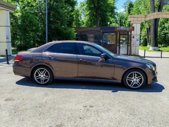 2014 Mercedes-Benz E-Класс 200 IV (W212, S212, C207) Рестайлинг, коричневый - вид 3