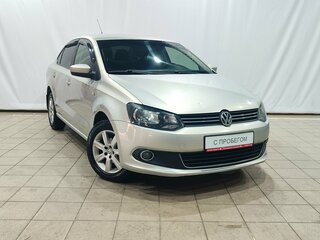 2011 Volkswagen Polo V, бежевый, 590000 рублей, вид 2