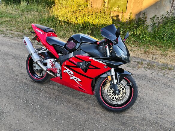 2002 Honda CBR 954RR Fireblade, красный, 425000 рублей