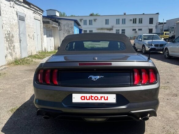 2019 Ford Mustang VI Рестайлинг, серый, 1950000 рублей - вид 17