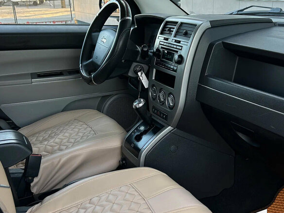 2006 Jeep Compass I, серебристый, 595000 рублей - вид 14