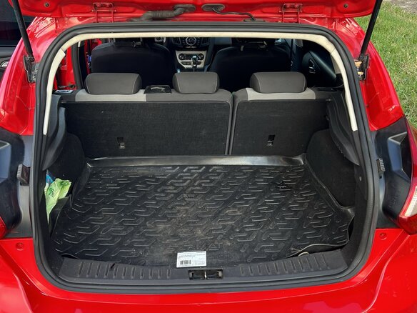 2012 Ford Focus III, красный, 580000 рублей - вид 15