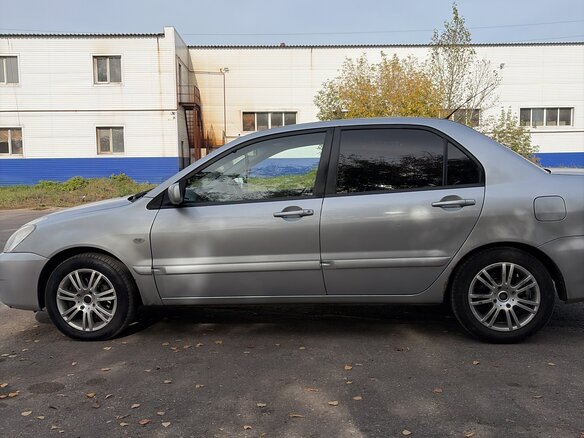 2006 Mitsubishi Lancer IX Рестайлинг, серебристый, 469000 рублей - вид 5