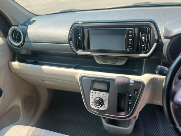 2017 Toyota Passo III, красный, 865000 рублей - вид 19