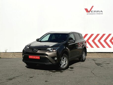 Toyota RAV4 IV (XA40) Рестайлинг