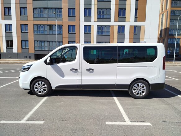 2020 Renault Trafic III, коричневый, 3200000 рублей - вид 14