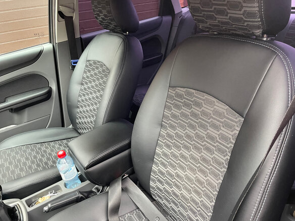 2008 Ford Focus II Рестайлинг, серебристый, 510000 рублей - вид 7