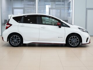 2018 Nissan Note Nismo e-Power II Рестайлинг, белый, 1570000 рублей, вид 5