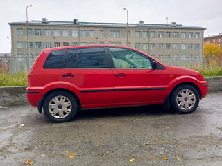 2005 Ford Fusion I, красный, 335000 рублей, вид 3