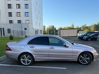 2005 Mercedes-Benz C-Класс 200 II (W203) Рестайлинг, розовый, 340000 рублей, вид 2