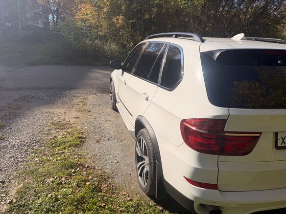 2013 BMW X5 30d II (E70) Рестайлинг, белый - вид 3