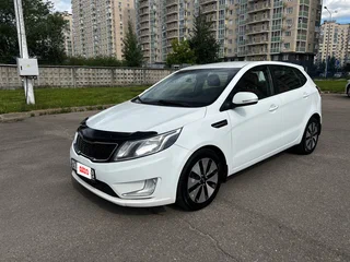 2013 Kia Rio 4-speed III, белый, 750000 рублей, вид 1