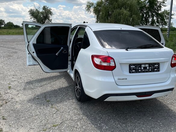 2020 Lada (ВАЗ) Granta I Рестайлинг, белый, 830000 рублей - вид 9