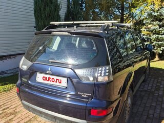 2011 Mitsubishi Outlander II Рестайлинг, синий, 1050000 рублей, вид 3