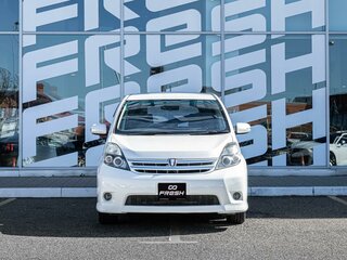 2010 Toyota ISis I Рестайлинг, белый, 1242000 рублей, вид 3