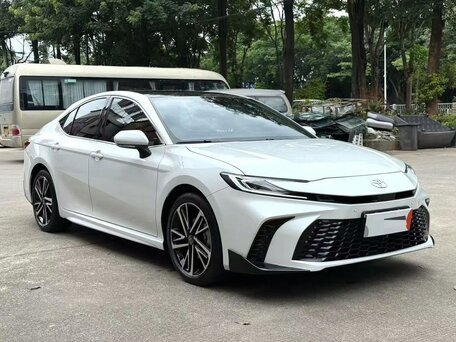 Toyota Camry IX (XV80) China Market